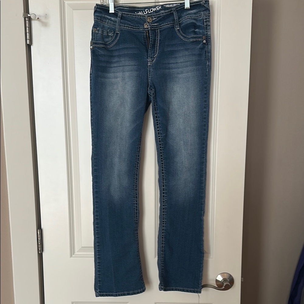 Wallflower Blue Straight Leg Jeans with Classic Indigo Hue